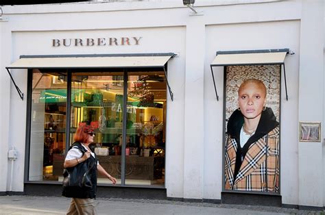 Burberry stoppt Verbrennen von nicht verkaufter Kleidung